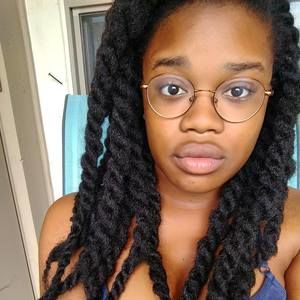 Meet your Posher, Kiara